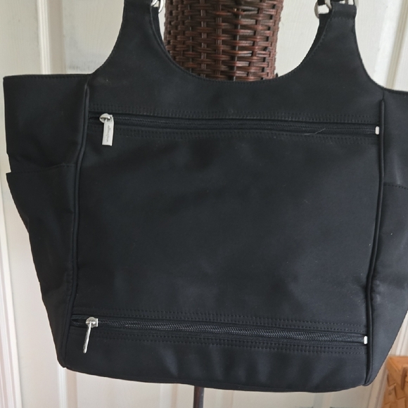 Ellington Elegant Black Tote Style Bag - Picture 6 of 12
